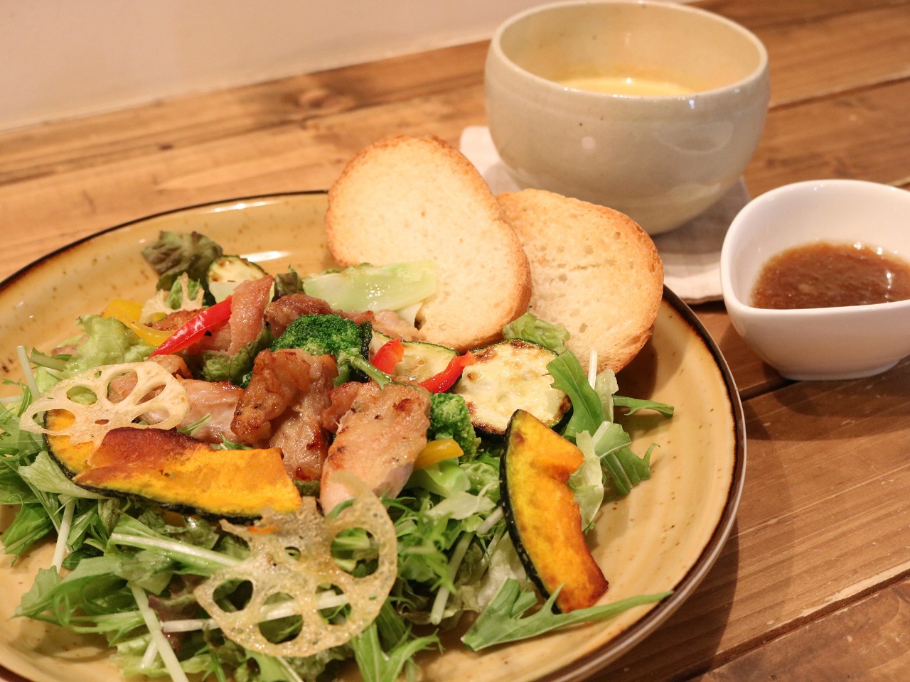 littlegarret_gochisousalad-1-scaled